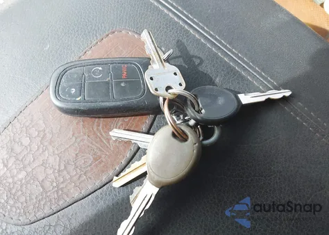 2013 Ram 2500 Laramie Longhorn z USA, uszkodzony, nr VIN 3C6UR5PL8DG533758